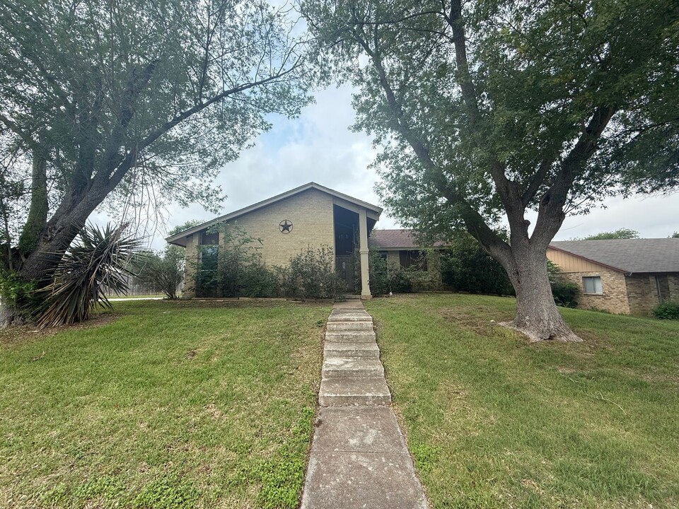 14103 Flairwood St in San Antonio, TX - Building Photo
