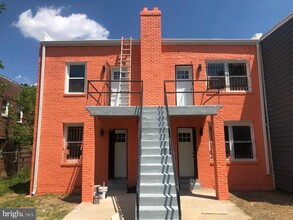 407 Mellon St SE in Washington, DC - Building Photo - Building Photo