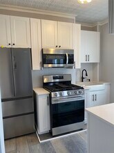 70 Poplar St in Jersey City, NJ - Building Photo - Building Photo