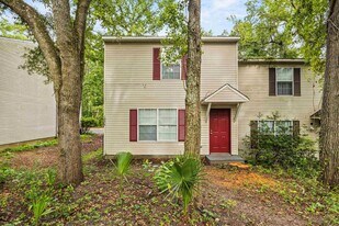 1358 Ocala Rd in Tallahassee, FL - Building Photo