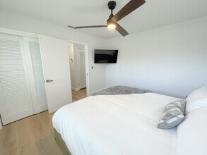 833 NW 30th St in Wilton Manors, FL - Building Photo - Building Photo