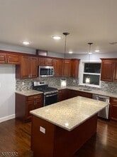 15 N 6th St in Newark, NJ - Building Photo - Building Photo