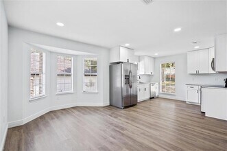 7328 Janita Dr in Mobile, AL - Foto de edificio - Building Photo