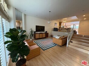 4616 Glencoe Ave in Marina Del Rey, CA - Building Photo - Building Photo