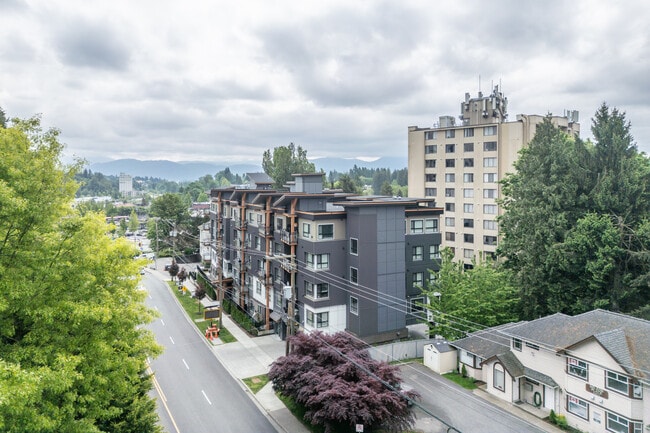 33568 George Ferguson Way in Abbotsford, BC - Building Photo - Building Photo