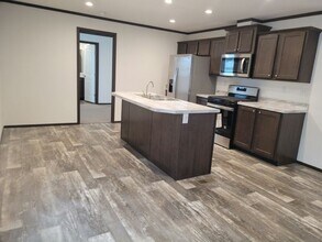 111 Maple Dr in Mankato, MN - Building Photo - Building Photo