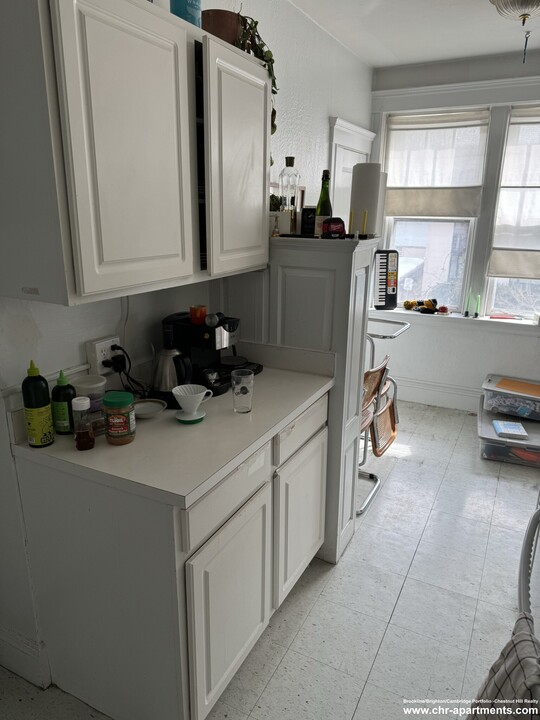 1697 Cambridge St, Unit 5 in Cambridge, MA - Building Photo