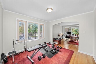 5400 W Berteau Ave in Chicago, IL - Building Photo - Building Photo
