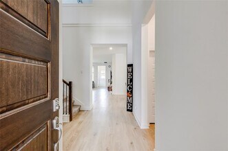 961 Oak Chase Wy in Leander, TX - Building Photo - Building Photo