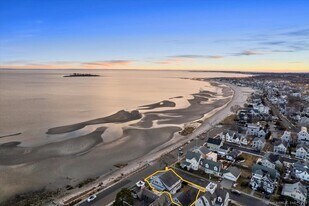 41 Trumbull Ave, Unit Apt 204 in Milford, CT - Building Photo
