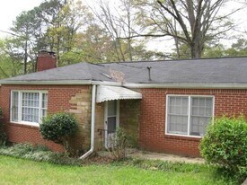 2128 Morris Ave in Tucker, GA - Building Photo