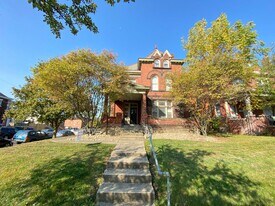 1999 N 4th St in Columbus, OH - Building Photo