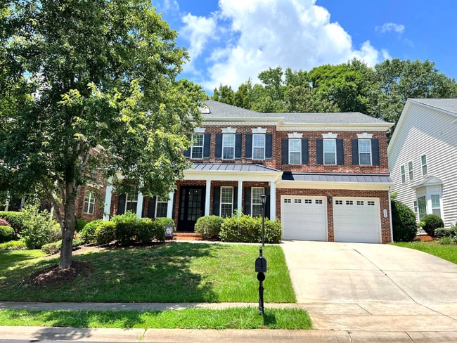 8022 Lansford Rd in Charlotte, NC - Foto de edificio - Building Photo