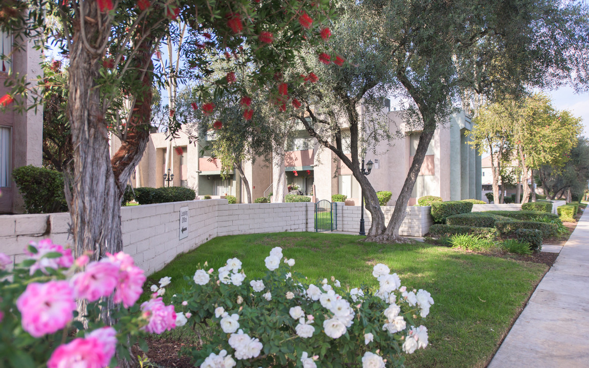 San Gabriel Villa in Rosemead, CA - Building Photo