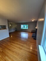 71 Venus Ave, Unit 71-A in Burlington, VT - Building Photo