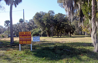 Port Richey Mobile Home Park Apartments