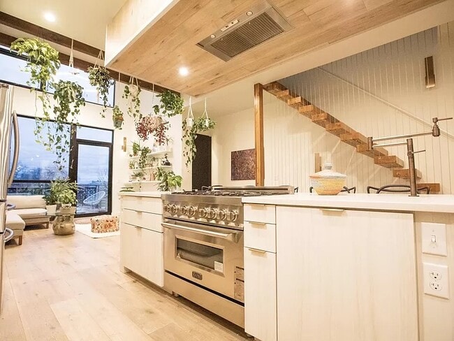 803 54th St in Pittsburgh, PA - Foto de edificio - Building Photo