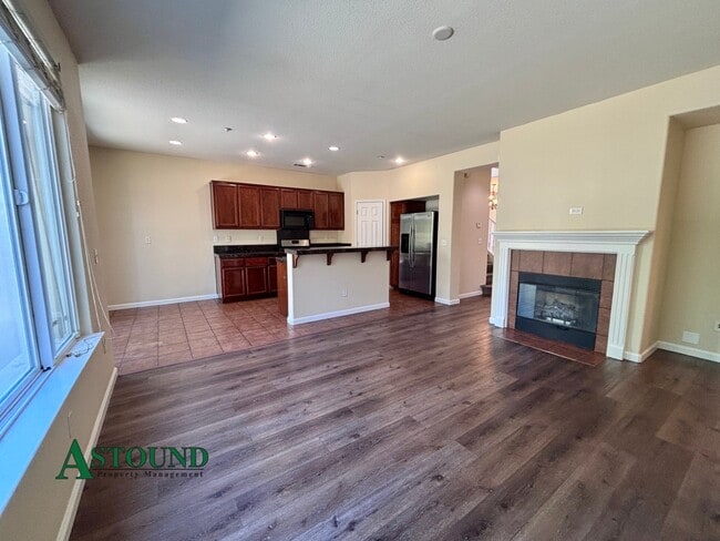 1268 Picadilly Ln in Brentwood, CA - Building Photo - Building Photo