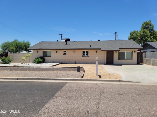 8802 N 11th Pl in Phoenix, AZ - Building Photo - Building Photo