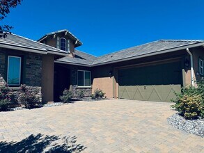 2675 Hanovarian Wy in Reno, NV - Building Photo - Building Photo