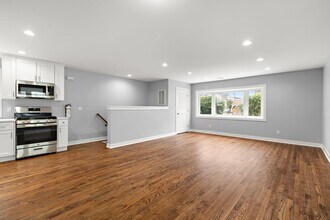 44 Linden St in Passaic, NJ - Building Photo - Building Photo
