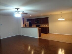 904 Mazatlan Ct in Arlington, TX - Building Photo - Building Photo