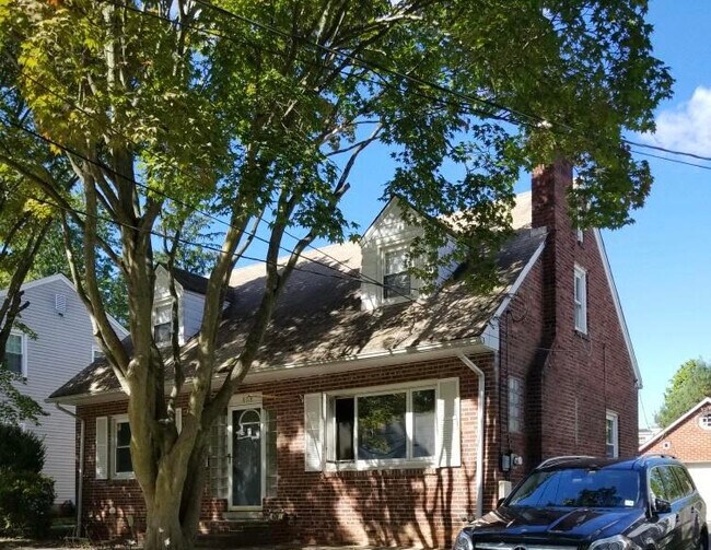 408 Sutherland Rd Rentals in Ewing, NJ