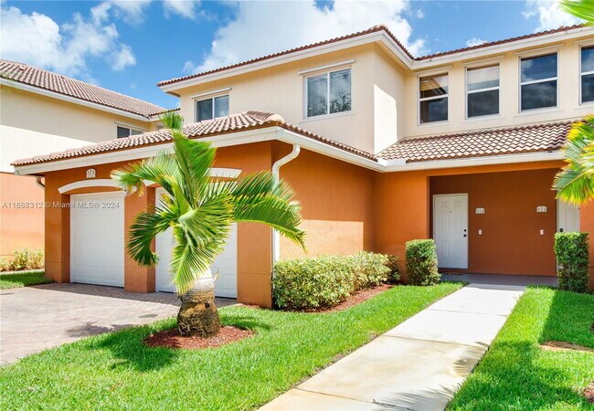 7400 Palomino Dr in Hollywood, FL - Building Photo - Building Photo