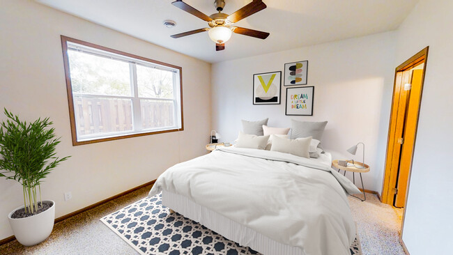 Hyland Apartments in Ames, IA - Building Photo - Building Photo