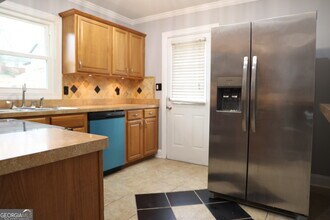 2657 Crestdale Cir SE in Atlanta, GA - Building Photo - Building Photo