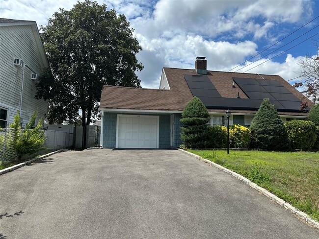 property at 173 Bloomingdale Rd