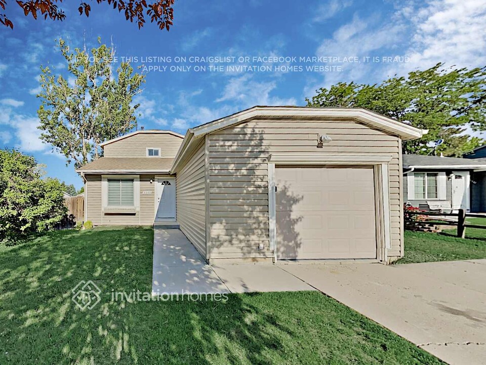 3869 S Uravan St in Aurora, CO - Building Photo