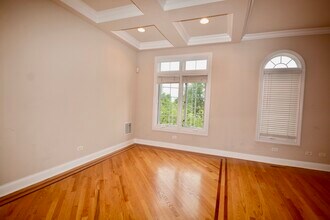 1904 Alta Vista Ct in Naperville, IL - Building Photo - Building Photo