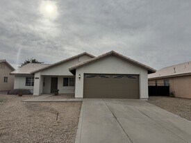1934 Easy St in Fort Mohave, AZ - Building Photo