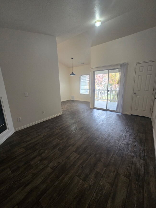 Southgate in Sandy, UT - Foto de edificio - Building Photo