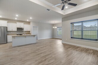 5468 Overland Dr in Biloxi, MS - Building Photo - Building Photo