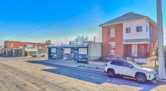 1526 Yandell Dr in El Paso, TX - Building Photo