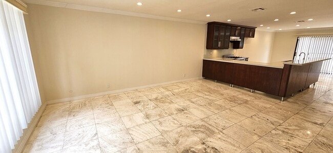 property at 606 N Howard St