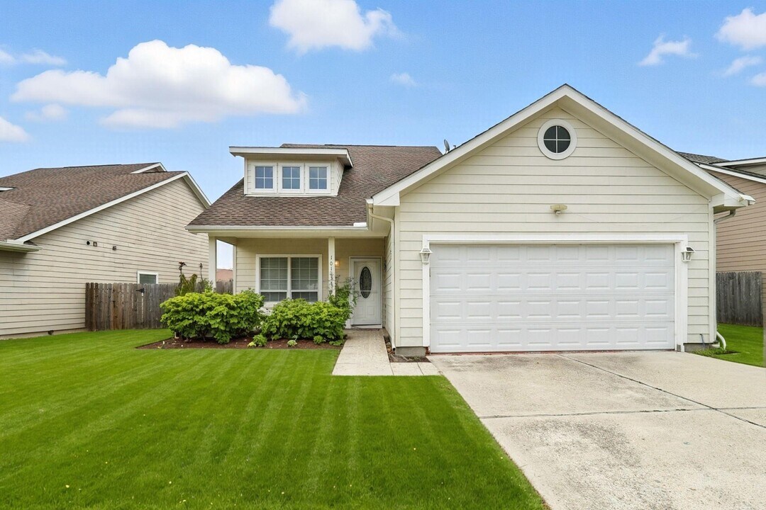 10123 Sweet Olive Way in Tomball, TX - Building Photo