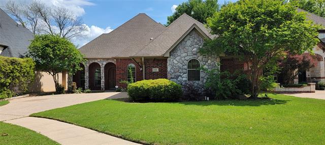 856 Merion Dr in Burleson, TX - Building Photo