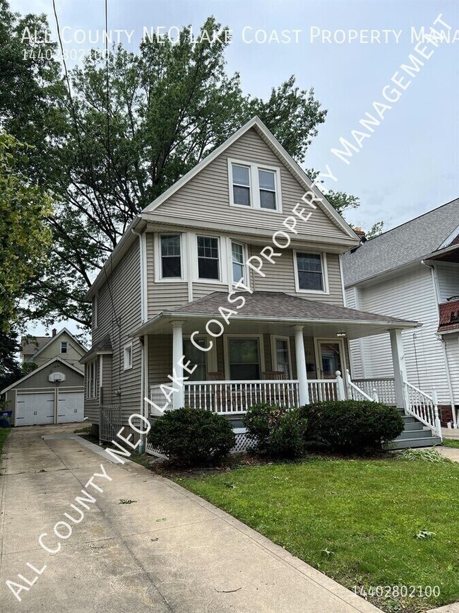 property at 1250 Lakeland Ave