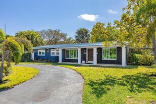 2624 NE 30th St in Fort Lauderdale, FL - Building Photo