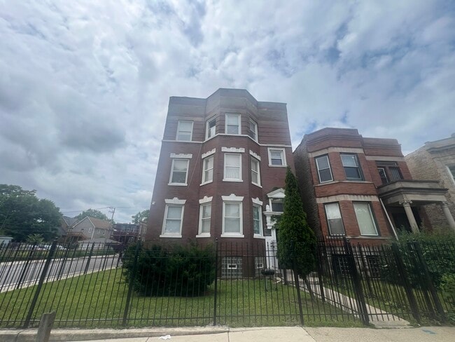 property at 6558 S Green St