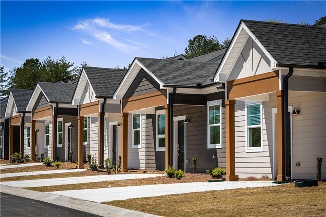 property at 25 Grove Loop