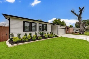 6618 Winton St in Houston, TX - Building Photo