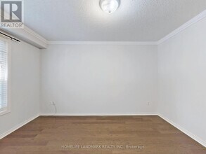 60 Cariglia Trail in Markham, ON - Building Photo - Building Photo