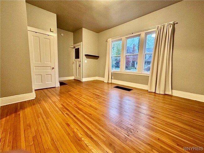 123 Highland Ave in Buffalo, NY - Building Photo - Building Photo