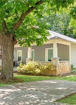 820 Elbert St SW in Atlanta, GA - Building Photo