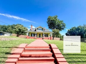 250 State Rd S-42-50 in Woodruff, SC - Building Photo - Building Photo
