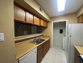 4415 Whispering Valley Dr in Austin, TX - Building Photo - Building Photo